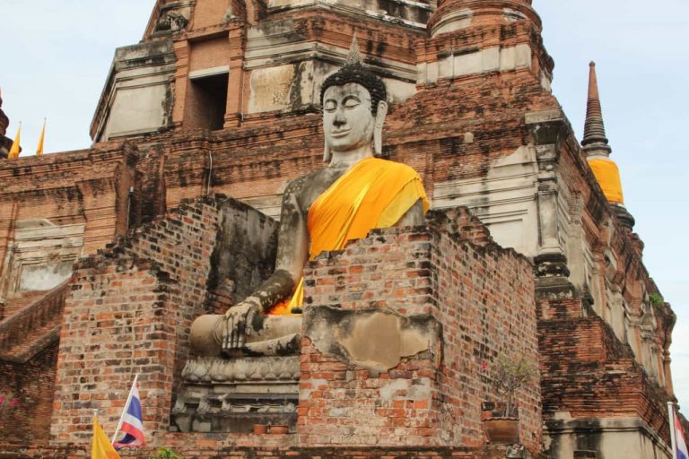 Buddhastatue im Ayutthaya Wat Yai Chai Mongkol