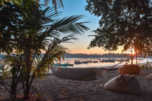 Lalay Lodge - hammock and bean bag station