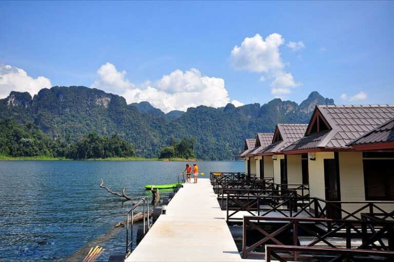 Schwimmende Bungalows im Khao Sok Nationalpark