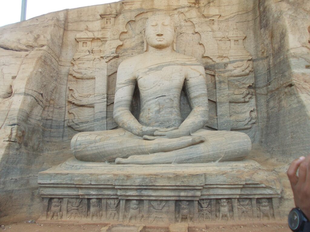 Sri Lanka Polonnaruwa Buddhastatue