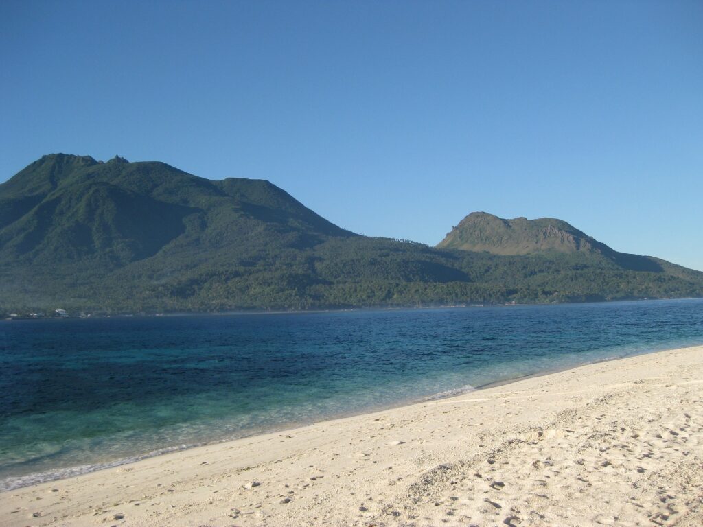 Camiguin Strand