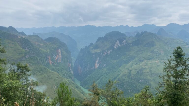 Ha Giang Sky Path Canyon