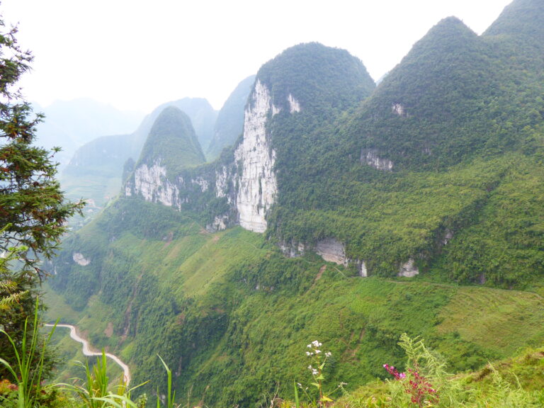 Ha Giang Wanderung Skywalk