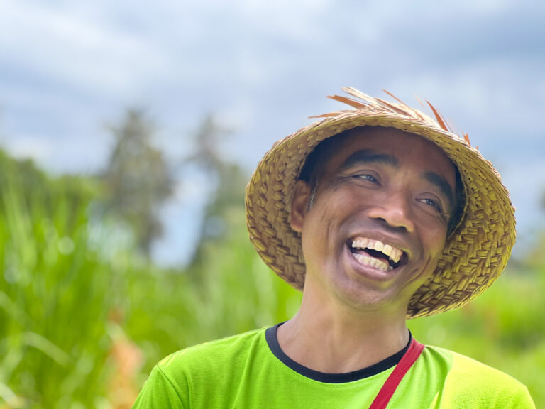 Bali lachender Mann